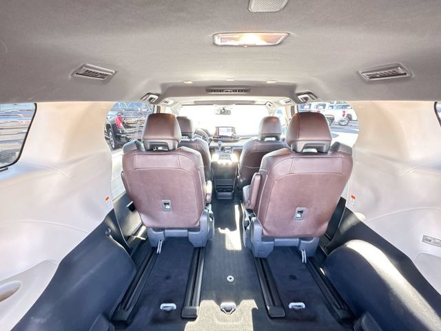 Used 2021 Toyota Sienna Platinum AWD/4WD image 21