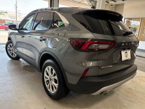 Used 2023 Ford Escape Active AWD/4WD image 6