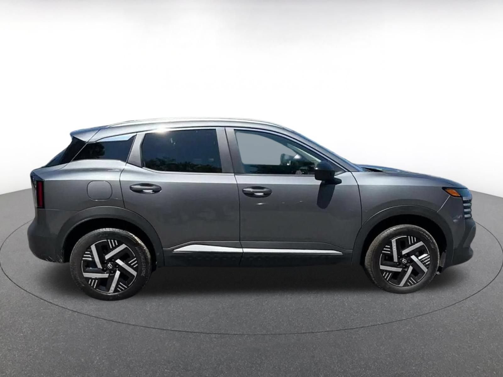 Used 2026 Nissan Kicks SV w/ Cold Weather Package FWD image 15