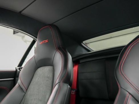 Used 2022 Porsche 911 Carrera GTS RWD image 34
