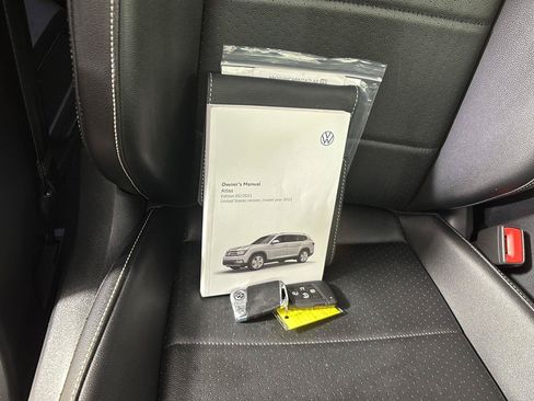 Used 2021 Volkswagen Atlas SE AWD/4WD image 23