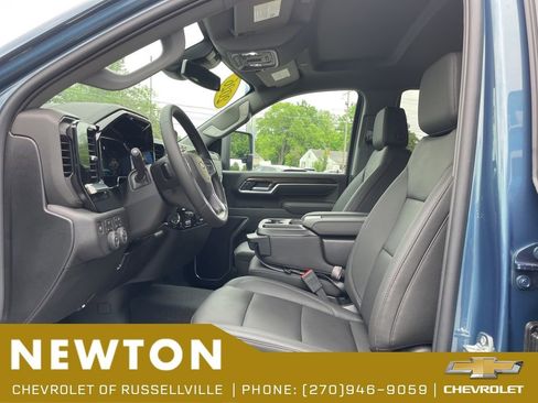 New 2026 Chevrolet Silverado 2500 LT w/ All Star Edition AWD/4WD image 4