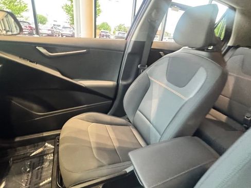 New 2026 Kia Niro LX FWD image 13