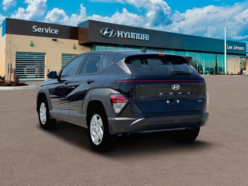 New 2026 Hyundai Kona SE image 5