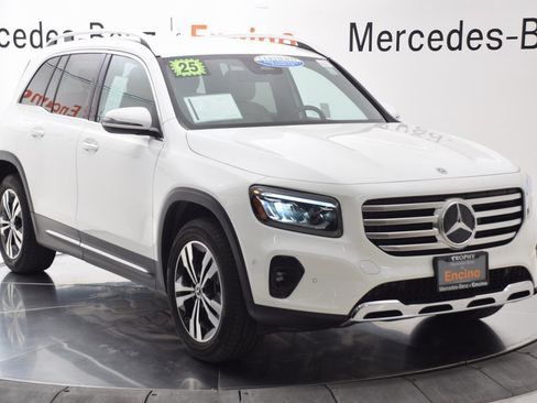 Certified 2025 Mercedes-Benz GLB 250 image 8