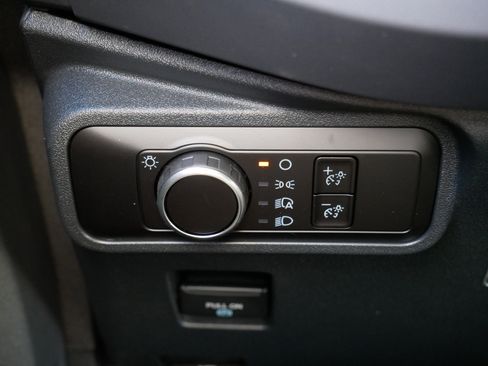 Used 2025 Ford Bronco 2-Door AWD/4WD image 26