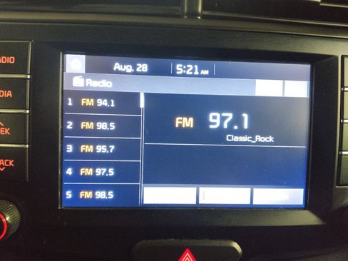 Used 2021 Kia Soul LX FWD image 25