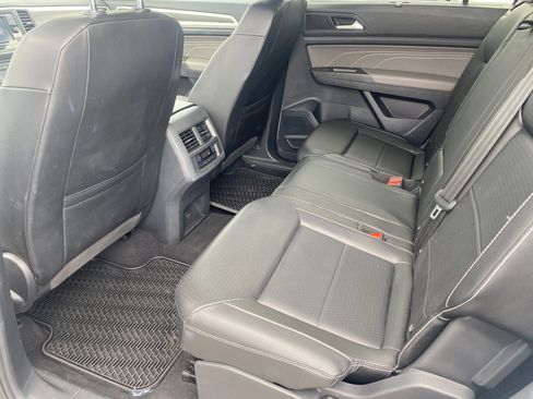 Used 2022 Volkswagen Atlas SE FWD image 14