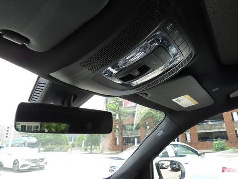 Certified 2023 Mercedes-Benz GLB 250 4MATIC image 17