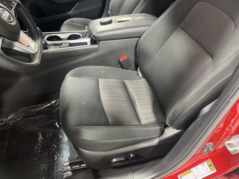 Used 2024 Nissan Altima 2.5 SV image 7