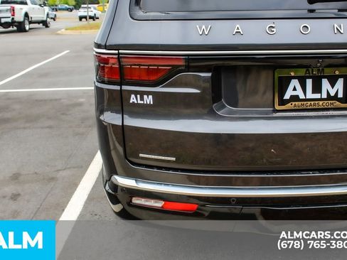 Used 2022 Jeep Wagoneer Series II w/ Premium Group I AWD/4WD image 15