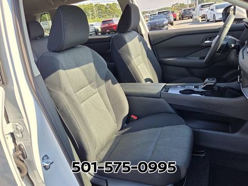 Used 2026 Nissan Rogue SV w/ Cold Weather Package FWD image 18
