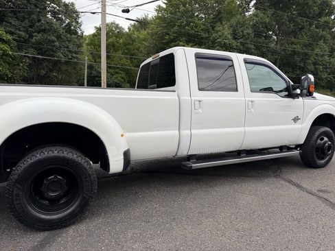 Used 2014 Ford F350 Lariat w/ Lariat Ultimate Package AWD/4WD image 27