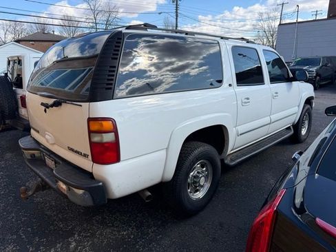 Used 2003 Chevrolet Suburban 2500 LT w/ LT Preferred Equipment Group image 5
