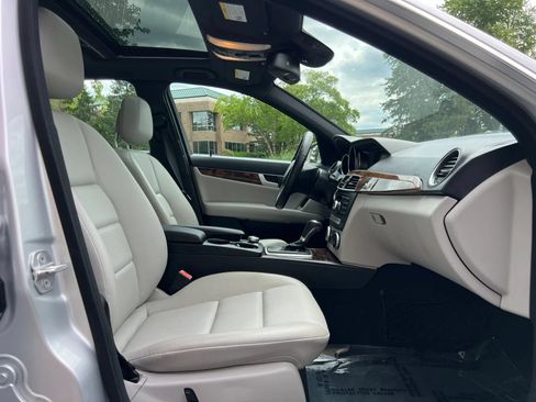 Used 2013 Mercedes-Benz C 250 Sedan w/ Multimedia Pkg image 18