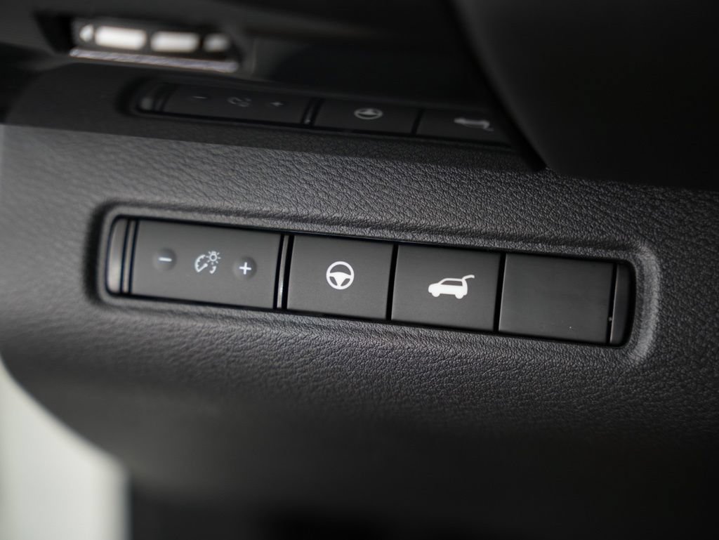 Used 2022 Nissan Pathfinder SV w/ SV Premium Package AWD/4WD image 47