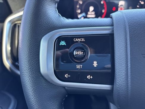 Used 2025 Nissan Armada SL w/ Captain's Chari Seat Package image 32