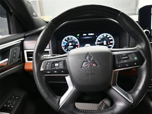 Used 2023 Mitsubishi Outlander SEL 40th Anniversary image 8