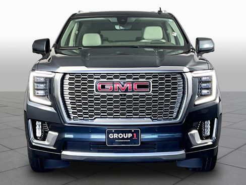 Used 2021 GMC Yukon XL Denali w/ Denali Premium Package RWD image 4