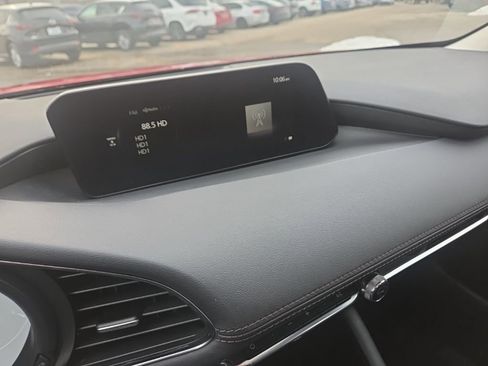 Used 2023 MAZDA MAZDA3 s image 27