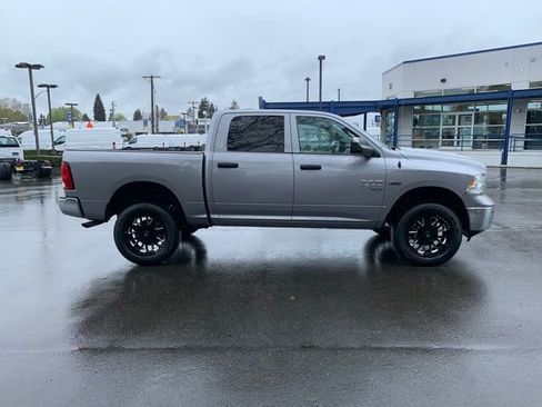 Used 2023 RAM 1500 Classic SLT AWD/4WD image 7