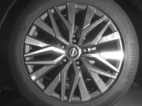 Used 2025 Nissan Altima 2.5 SV image 14