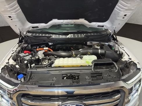 Used 2025 Ford F150 Lariat w/ Equipment Group 501A Mid AWD/4WD image 28