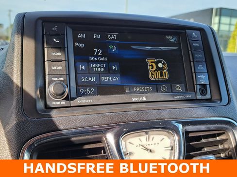 Used 2016 Chrysler Town & Country Limited w/ Trailer Tow Group image 14