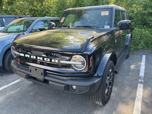 Certified 2025 Ford Bronco Outer Banks AWD/4WD image 3
