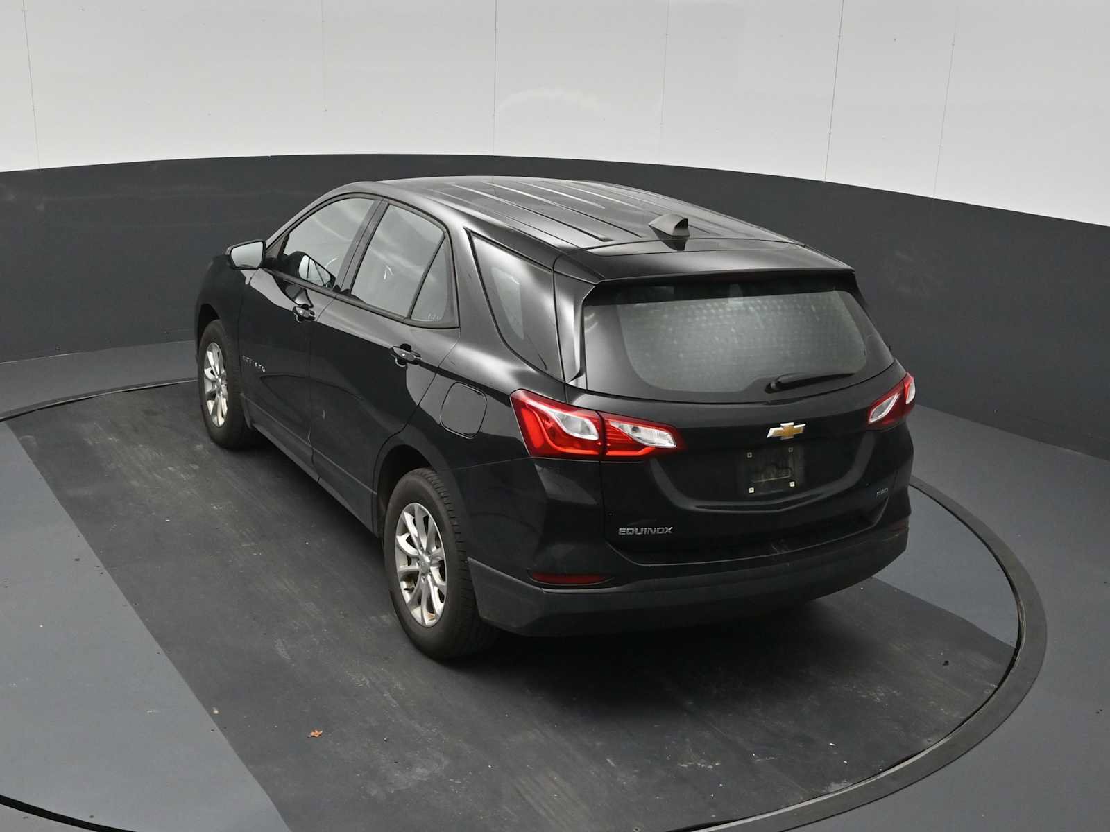 Used 2019 Chevrolet Equinox LS AWD/4WD image 26