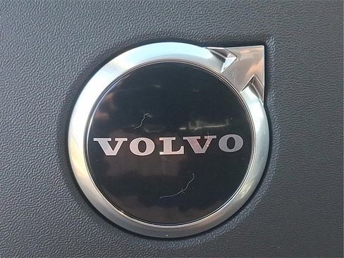 New 2026 Volvo XC90 B6 Ultra image 12