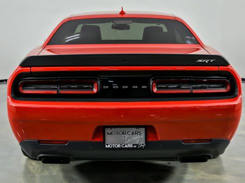 Used 2015 Dodge Challenger SRT Hellcat image 11