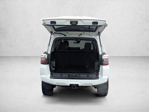 Used 2021 Toyota 4Runner SR5 Premium image 6