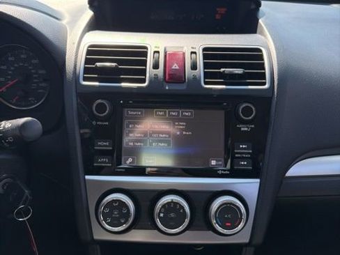 Used 2016 Subaru Crosstrek 2.0i Premium AWD/4WD image 12