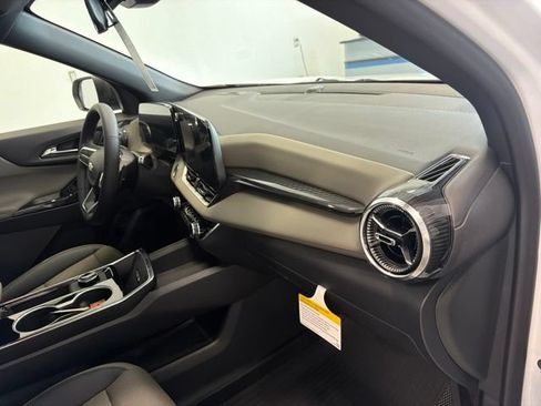New 2027 Chevrolet Equinox LT w/ Convenience Package II AWD/4WD image 24