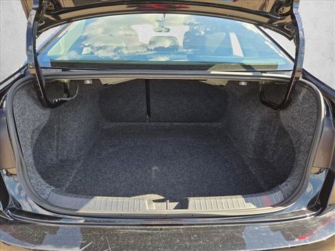 Used 2024 Volkswagen Jetta SE FWD image 6