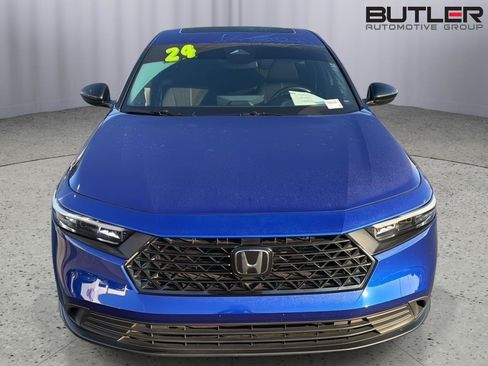 Used 2024 Honda Accord Sport image 9