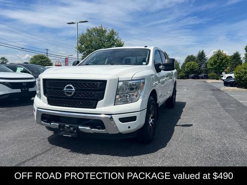 Used 2021 Nissan Titan SV w/ SV Convenience Package AWD/4WD image 6