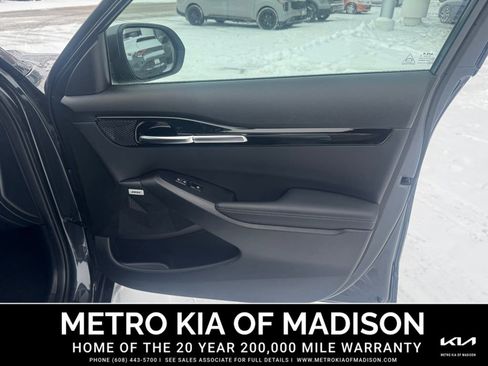 Used 2025 Kia Seltos SX image 36