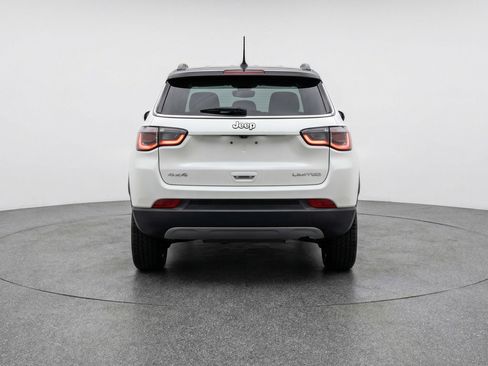 Used 2025 Jeep Compass Trailhawk AWD/4WD image 7