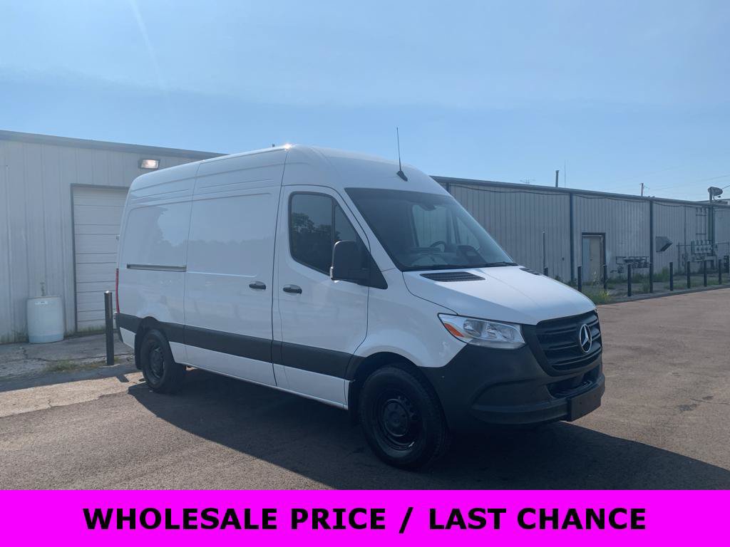 Used 2025 Mercedes-Benz Sprinter 2500 image 1