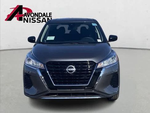 New 2025 Nissan Kicks Play S image 9