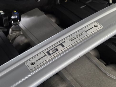 Used 2019 Ford Mustang GT Premium w/ Equipment Group 401A RWD image 36