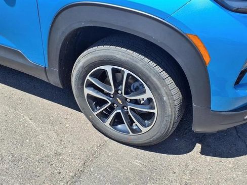 Used 2025 Chevrolet TrailBlazer LT AWD/4WD image 10