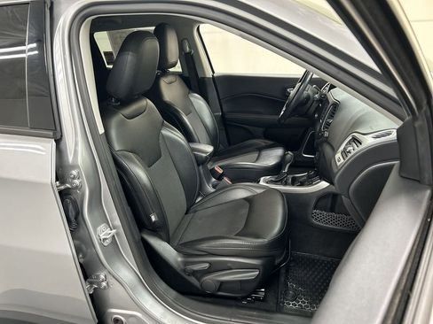 Used 2019 Jeep Compass Latitude w/ Popular Equipment Group image 22