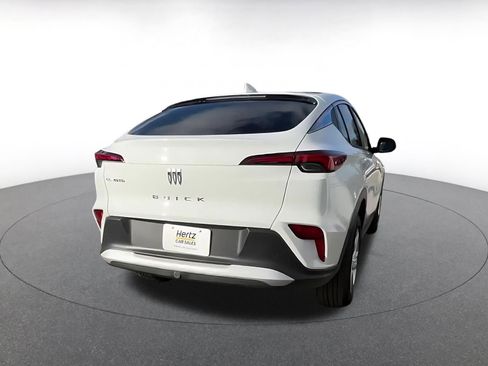 Used 2025 Buick Envista Preferred image 15