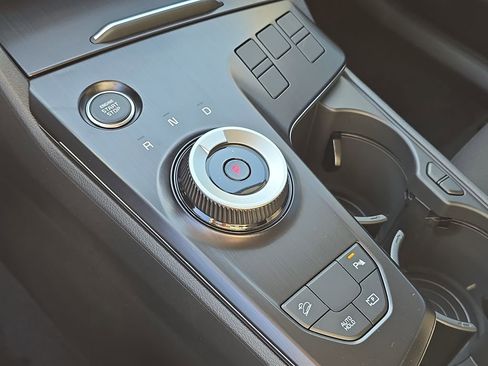 New 2026 Kia Sportage LX FWD image 25