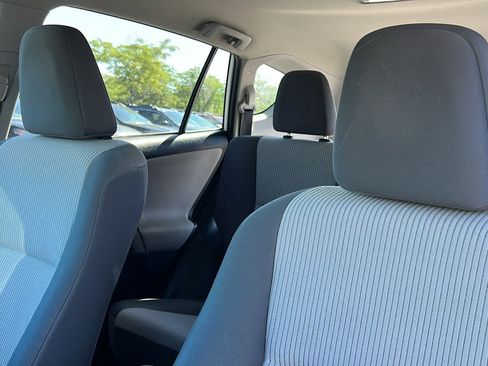 Used 2015 Toyota RAV4 LE AWD/4WD image 11