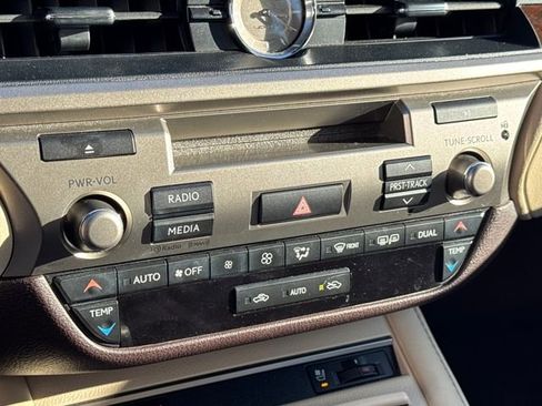 Used 2016 Lexus ES 350 image 20