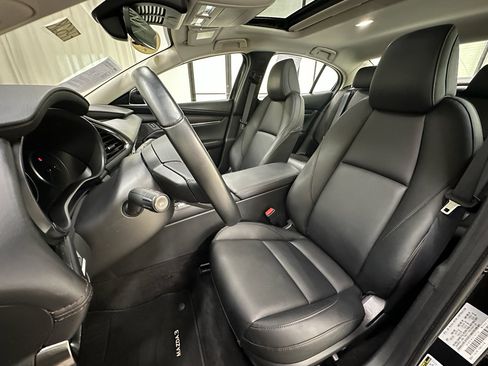 Used 2025 MAZDA MAZDA3 s image 24